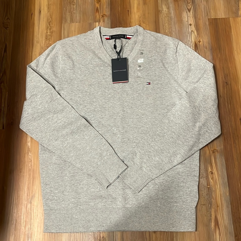 Tommy Hilfiger Solid Logo V-Neck Sweater